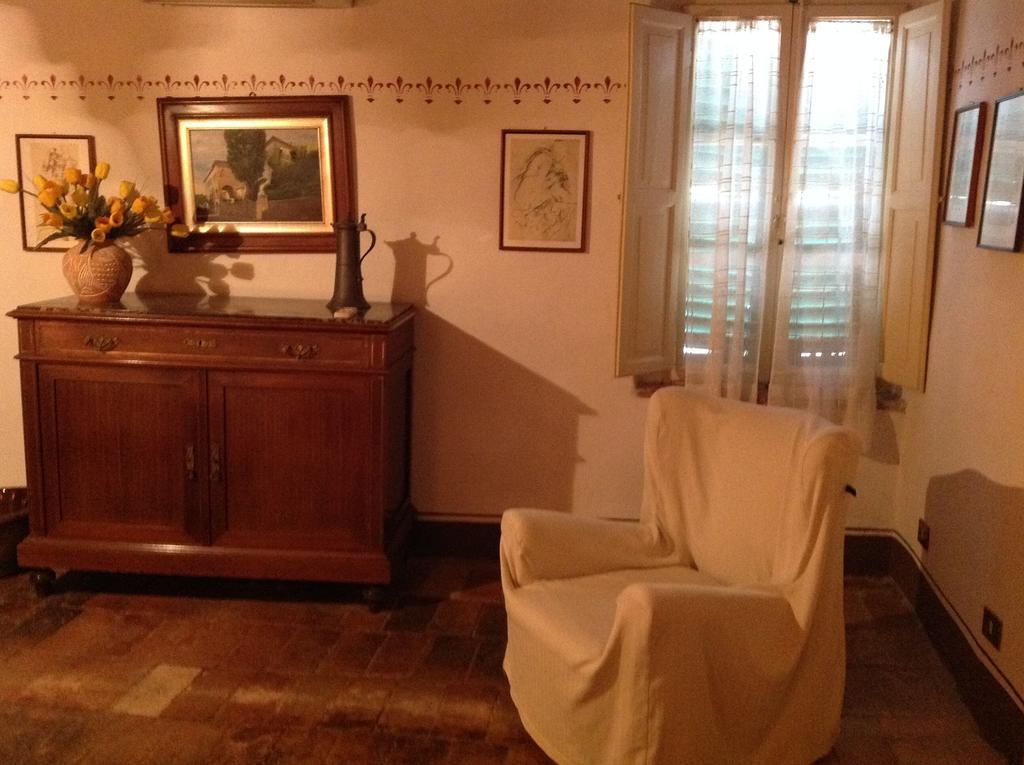 La Romita Ospitalita Rurale Familiare Βίλα Montisi Δωμάτιο φωτογραφία